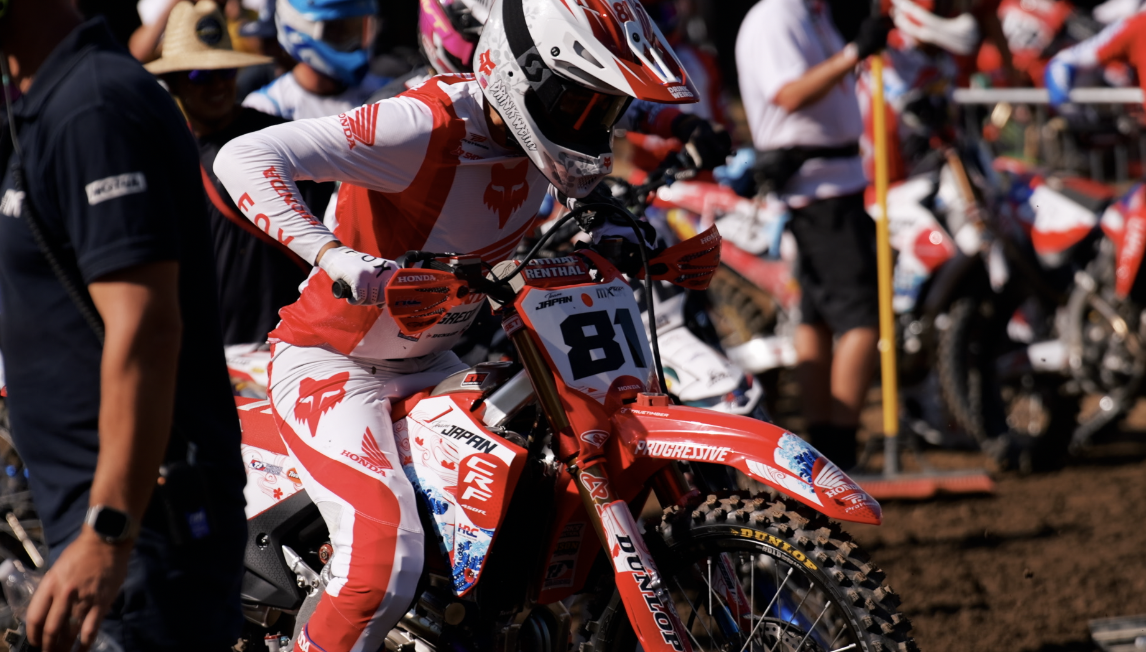 下田丈選手がプロスポーツ大賞「敢闘賞」を受賞 – モトクロnet